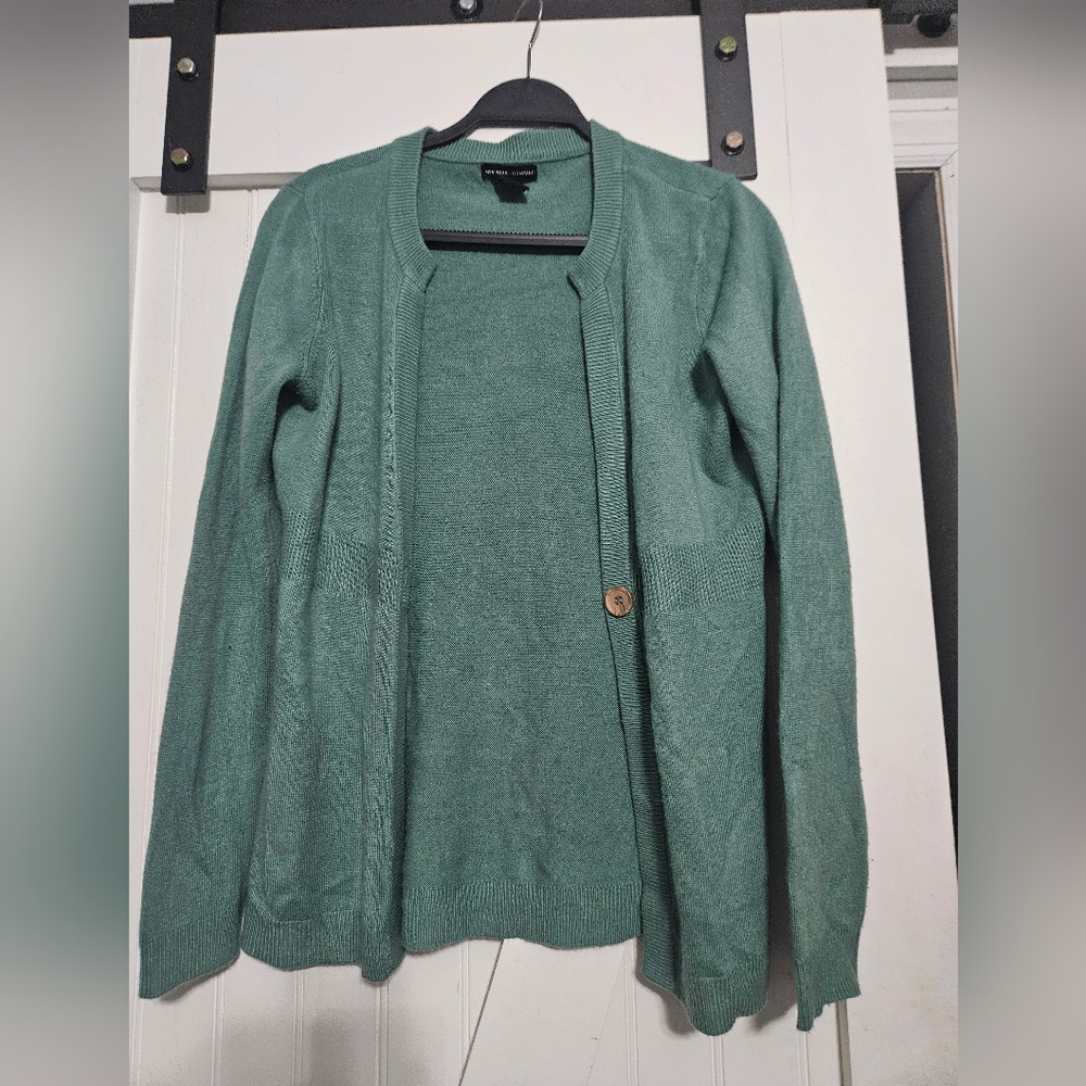 NEW York and Company cardigan